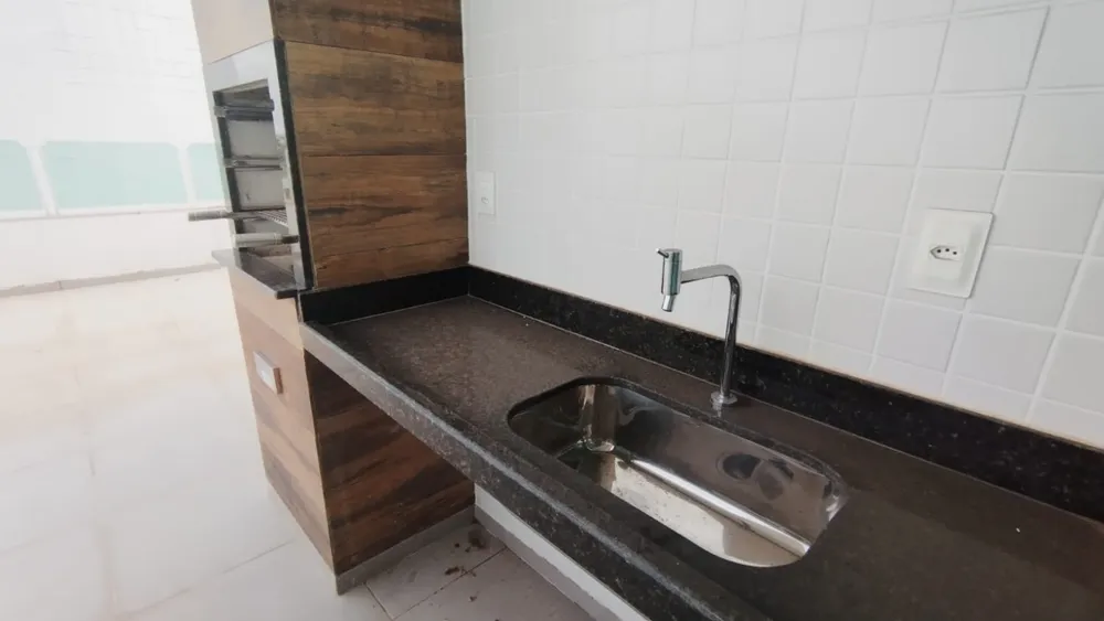 Cobertura, 3 quartos, 220 m² - Foto 2