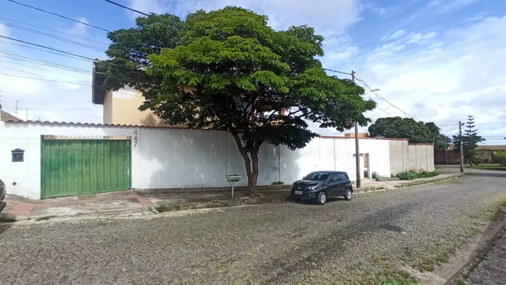 Casa, 4 quartos, 589 m² - Foto 1