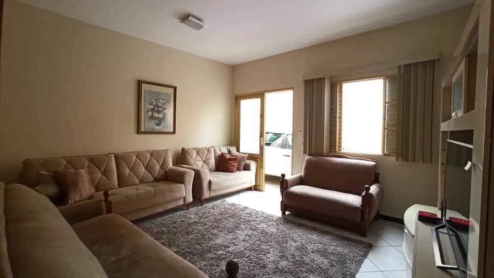 Casa, 4 quartos, 589 m² - Foto 2
