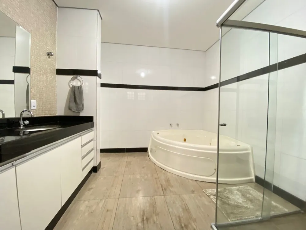Casa, 4 quartos, 270 m² - Foto 7