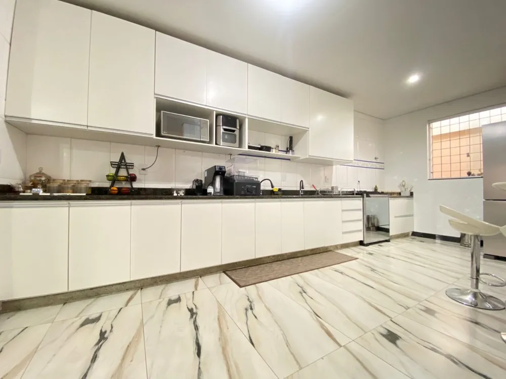 Casa, 4 quartos, 270 m² - Foto 20