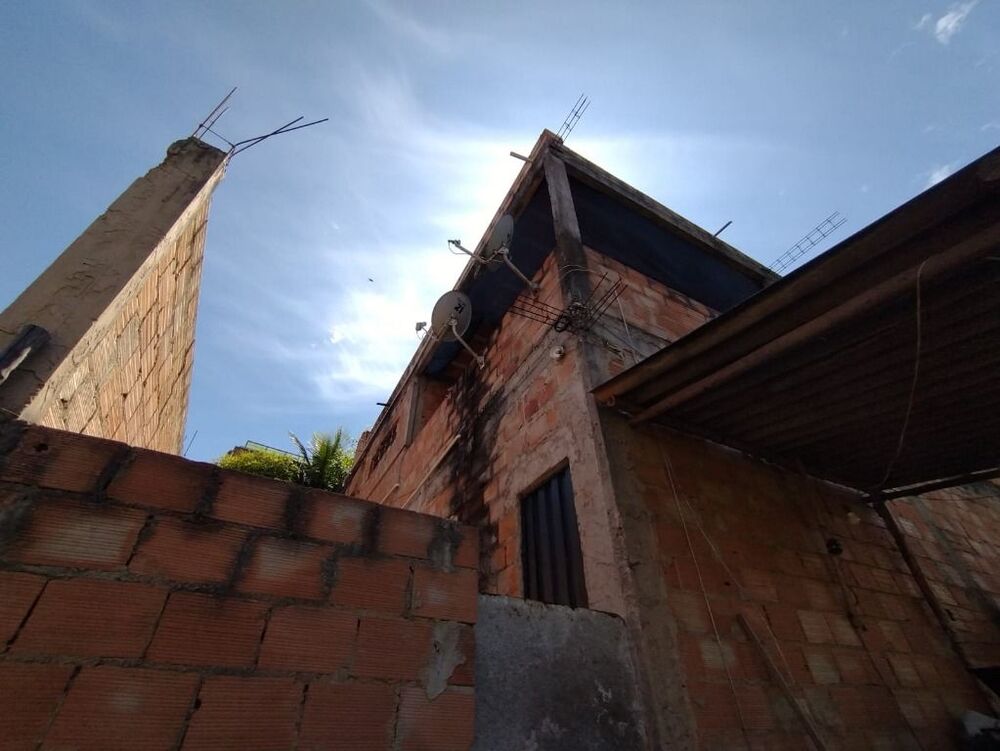 Casa à venda com 3 quartos - Foto 2