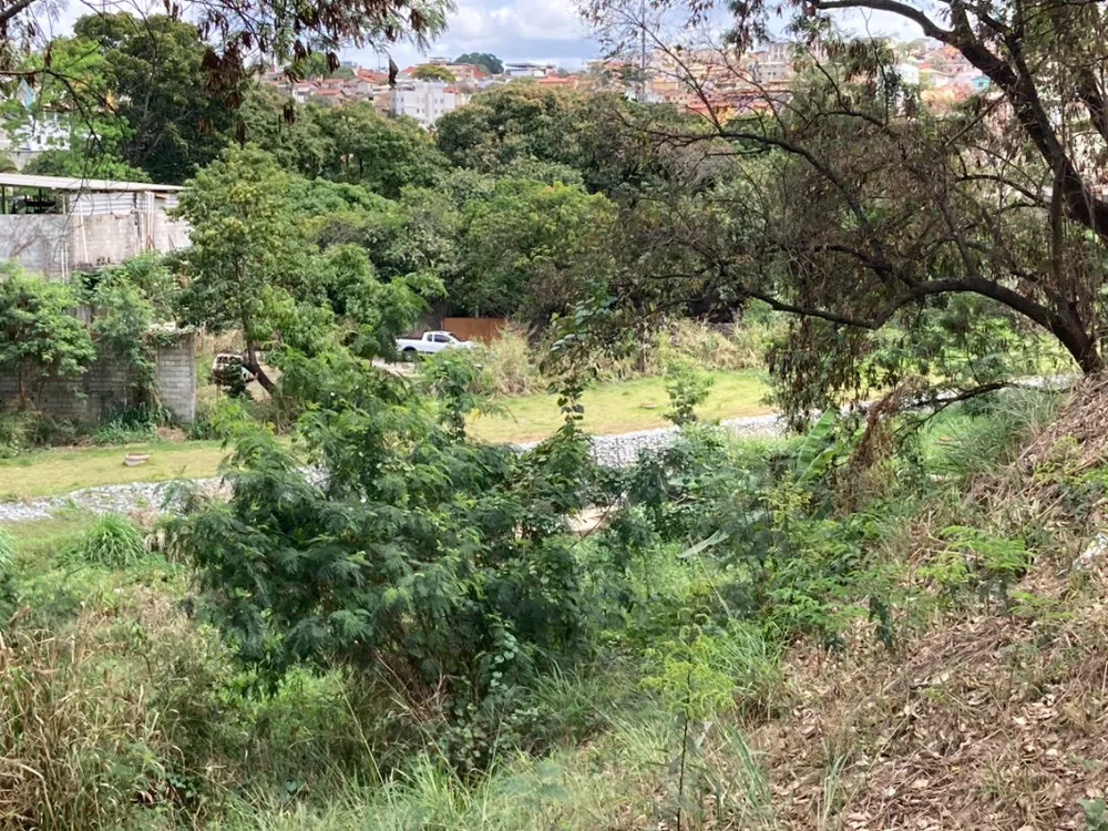 Terreno, 1800 m² - Foto 1