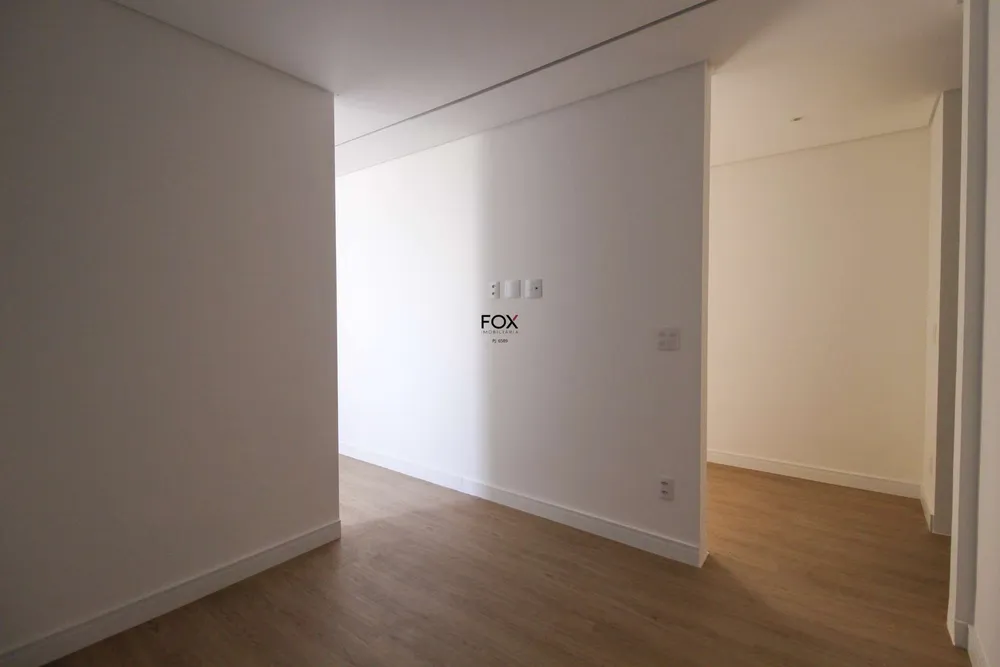 Cobertura, 3 quartos, 214 m² - Foto 4