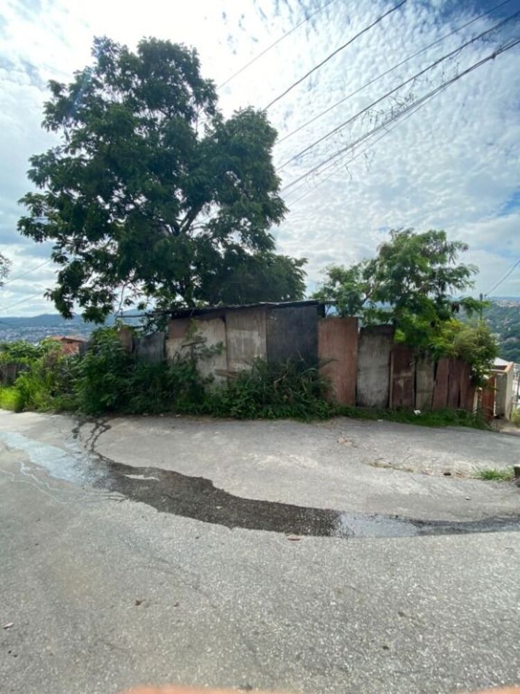 Terreno à venda, 327m² - Foto 2