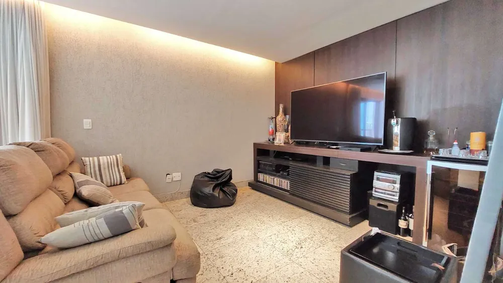 Apartamento, 4 quartos, 222 m² - Foto 1