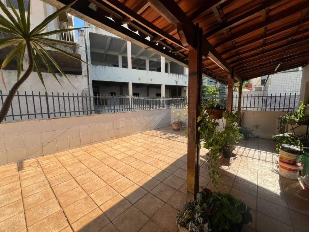 Cobertura, 3 quartos, 200 m² - Foto 1