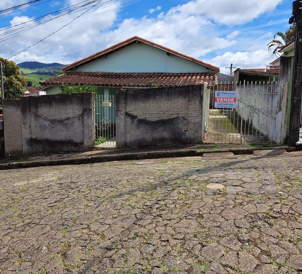 Casa à venda com 2 quartos, 80m² - Foto 1