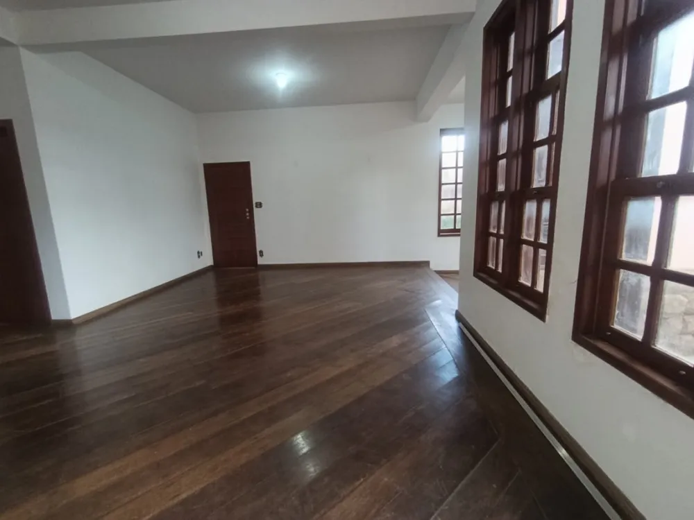 Casa, 8 quartos, 423 m² - Foto 3