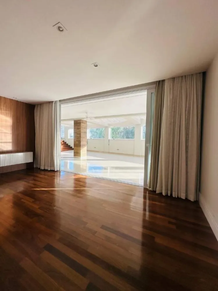 Apartamento, 3 quartos, 270 m² - Foto 2