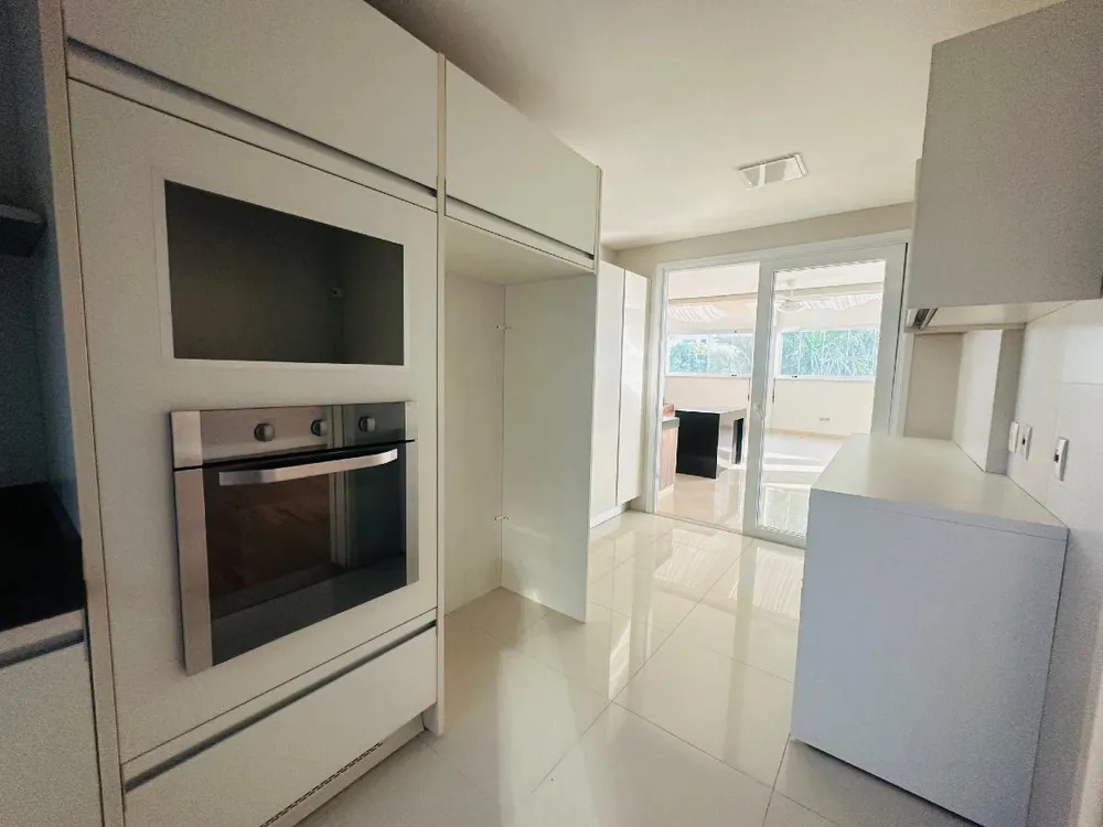 Apartamento, 3 quartos, 270 m² - Foto 3