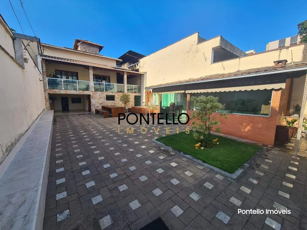 Casa, 3 quartos, 214 m² - Foto 1