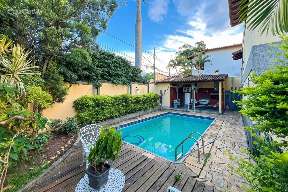 Casa, 5 quartos, 285 m² - Foto 2