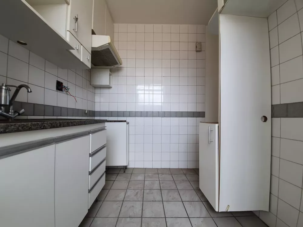 Apartamento à venda com 3 quartos, 74m² - Foto 18