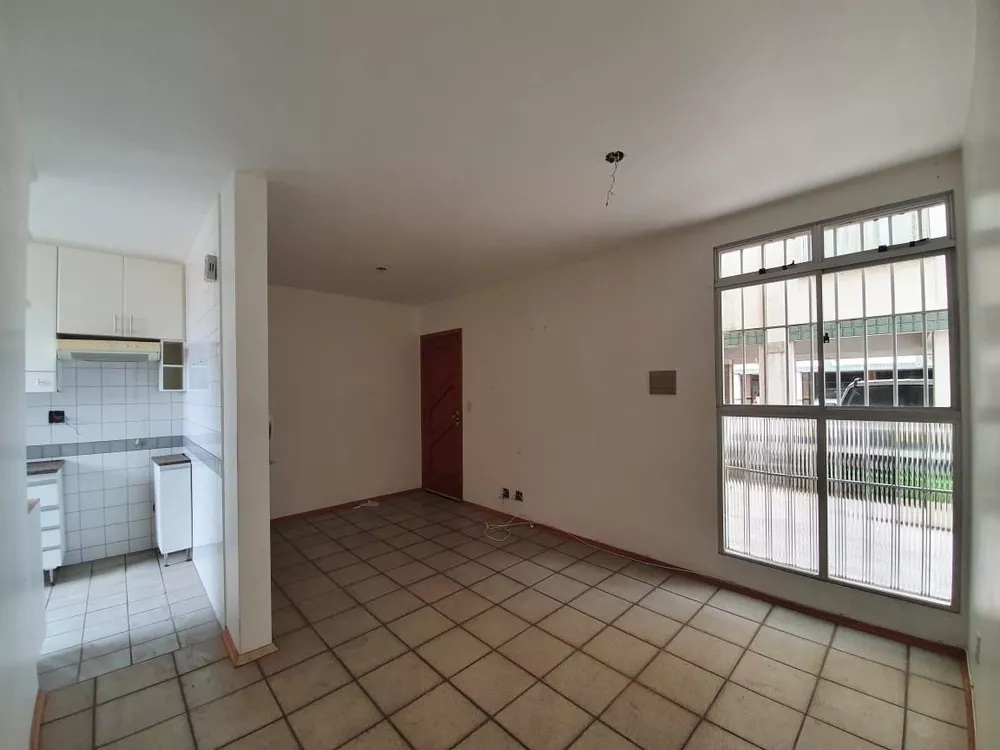 Apartamento à venda com 3 quartos, 74m² - Foto 1