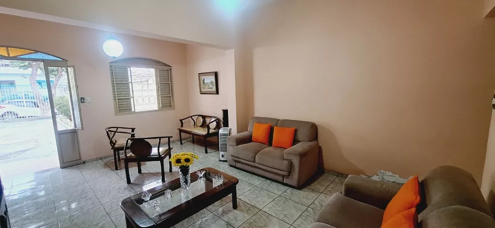 Casa à venda com 3 quartos, 161m² - Foto 4