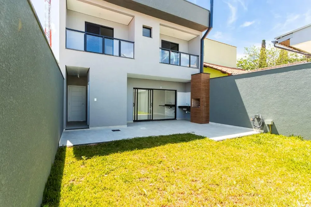 Casa, 3 quartos, 216 m² - Foto 1