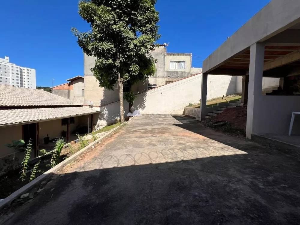 Casa à venda com 3 quartos, 480m² - Foto 5