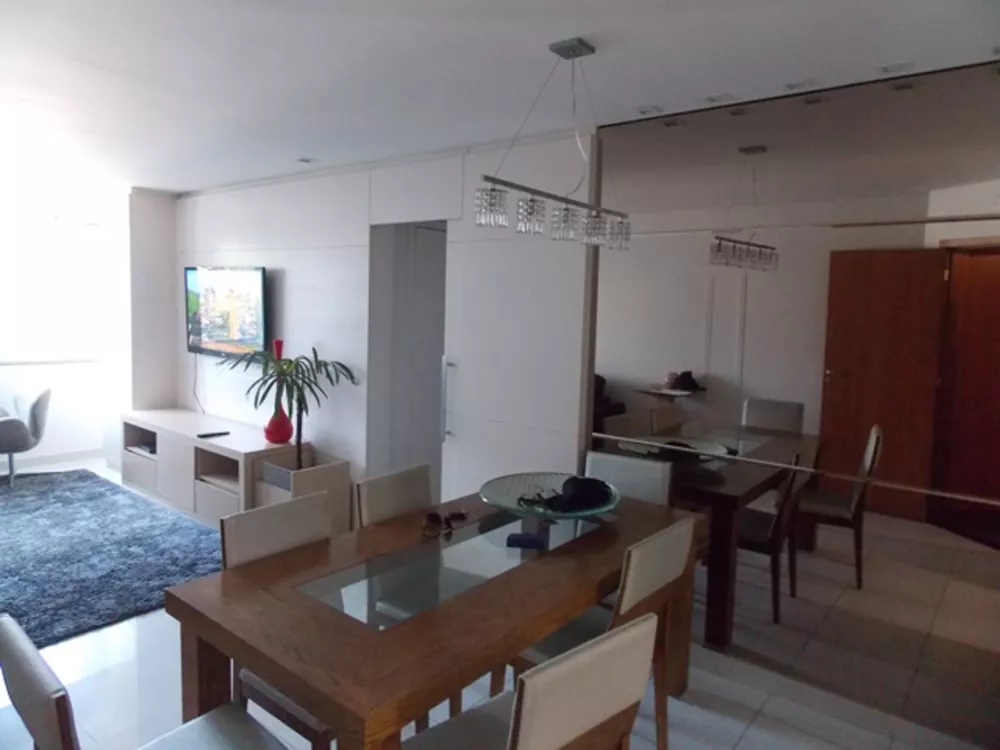 Apartamento à venda com 3 quartos, 162m² - Foto 1