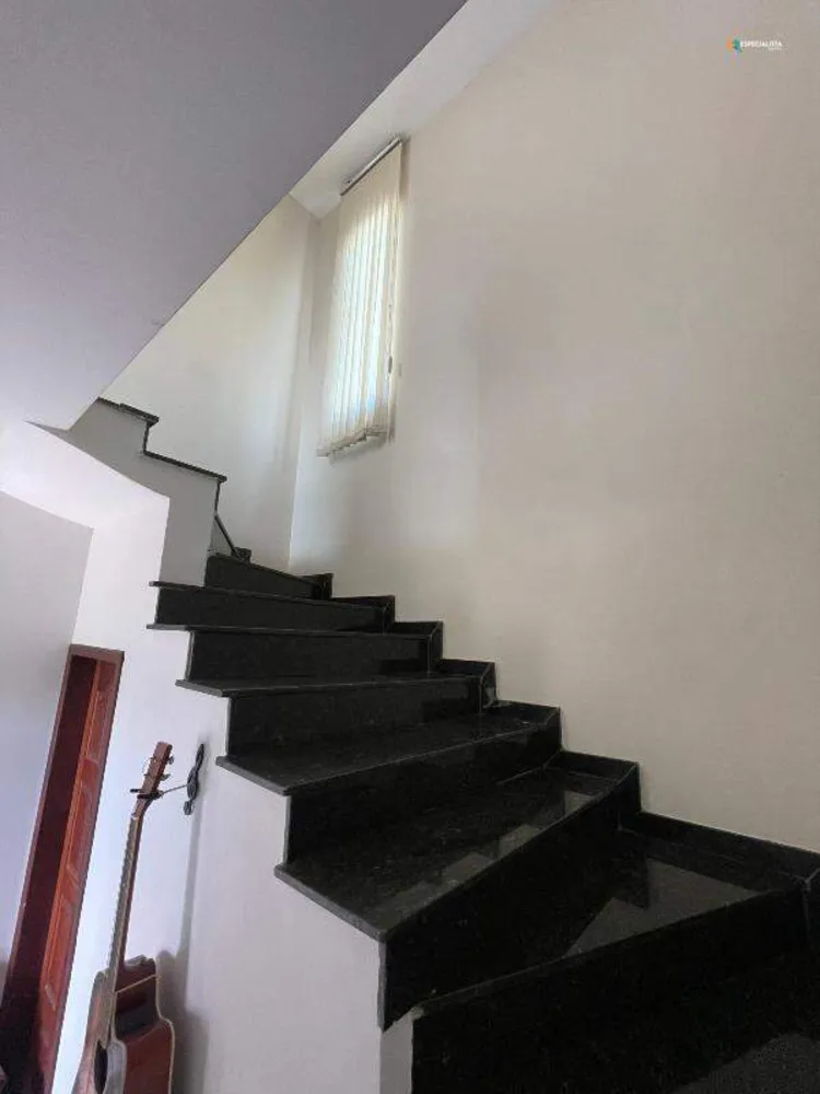 Casa, 3 quartos, 216 m² - Foto 8
