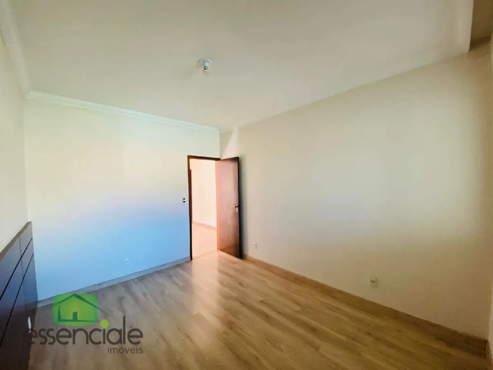Casa, 4 quartos, 200 m² - Foto 12