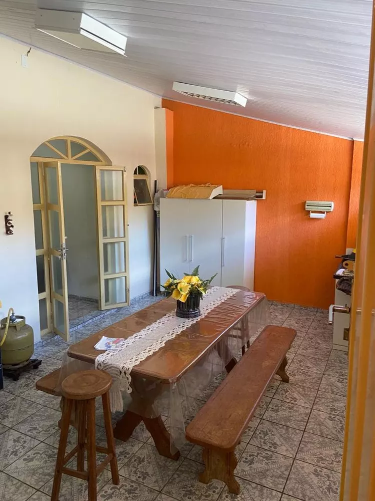 Casa à venda com 3 quartos, 264m² - Foto 8