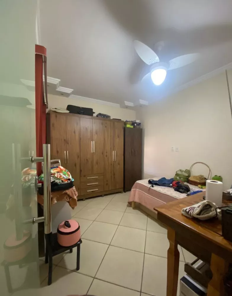 Casa à venda com 3 quartos, 264m² - Foto 11