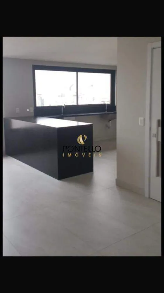 Cobertura, 3 quartos, 217 m² - Foto 4
