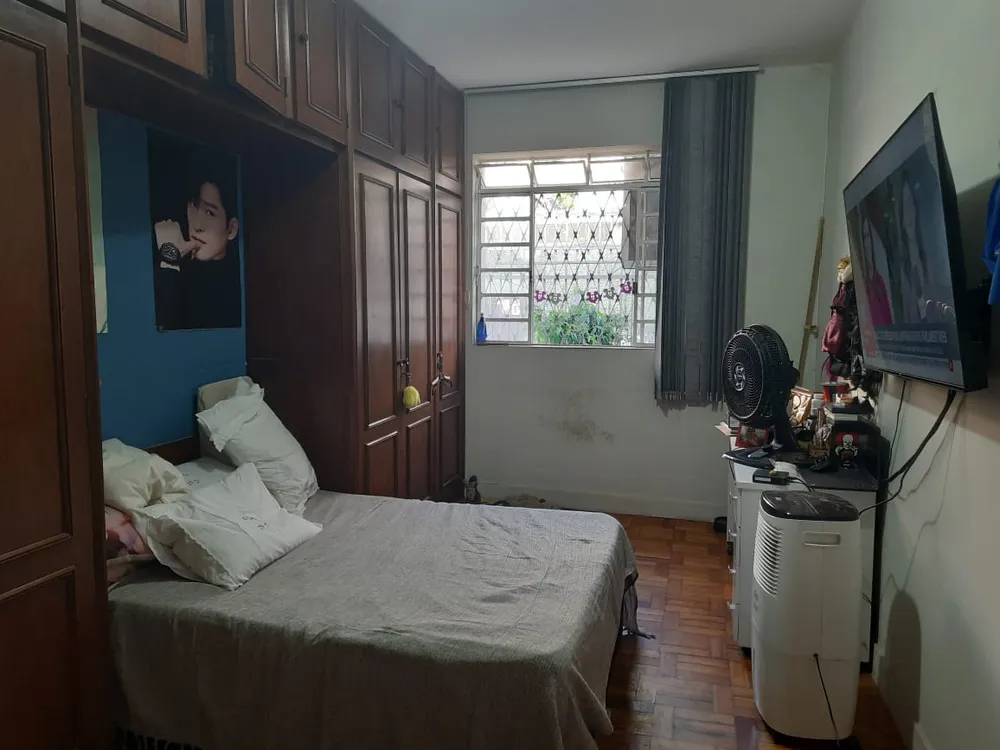 Casa, 6 quartos, 262 m² - Foto 2