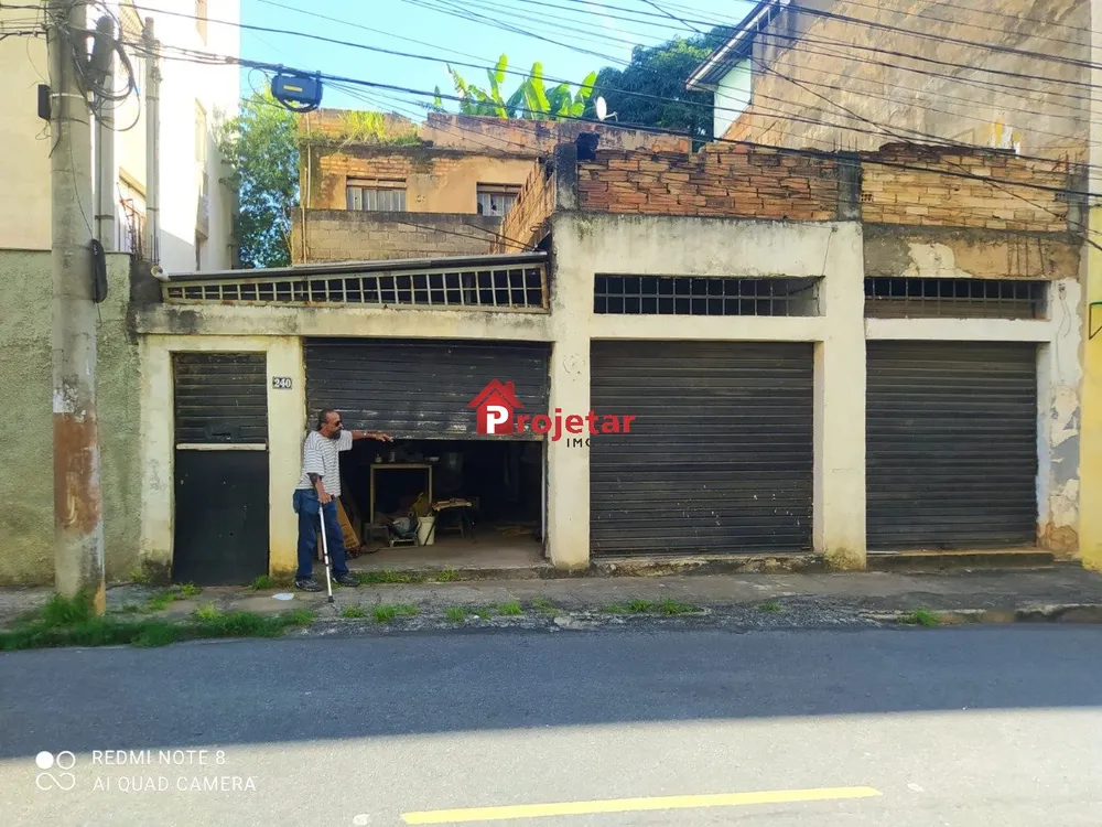 Casa, 2 quartos, 200 m² - Foto 1
