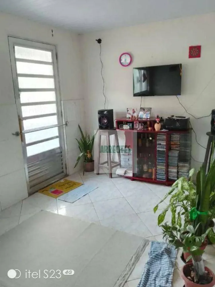Casa, 3 quartos, 66 m² - Foto 2