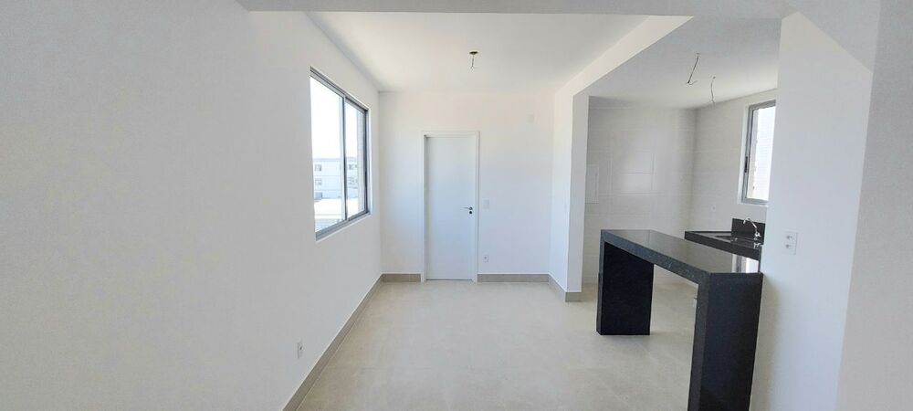 Cobertura à venda com 2 quartos, 81m² - Foto 2