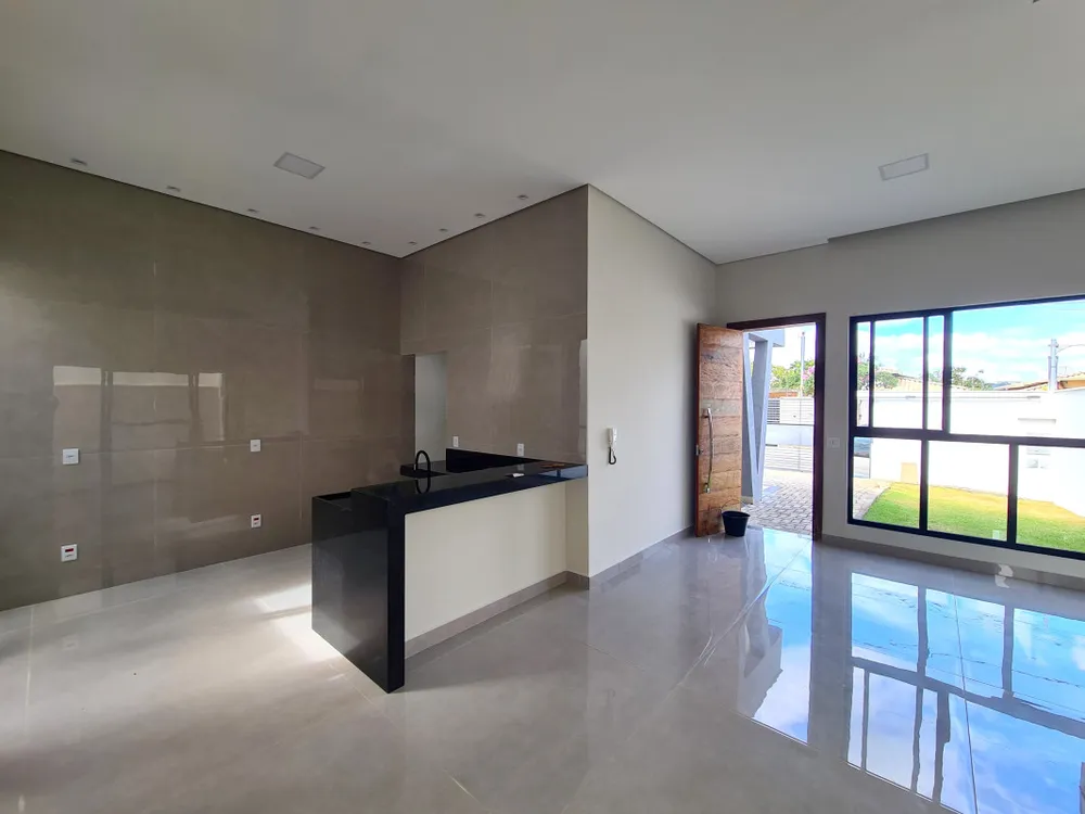 Casa, 3 quartos, 262 m² - Foto 1