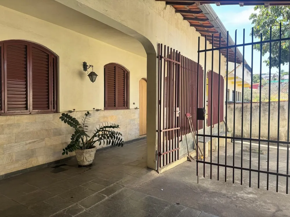 Casa, 3 quartos, 170 m² - Foto 1