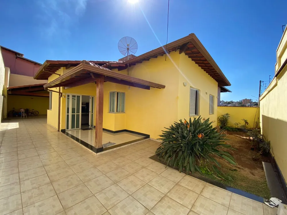 Casa, 4 quartos, 279 m² - Foto 1