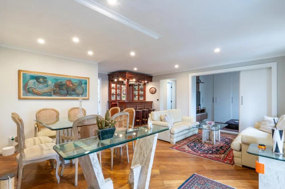 Apartamento, 3 quartos, 131 m² - Foto 1