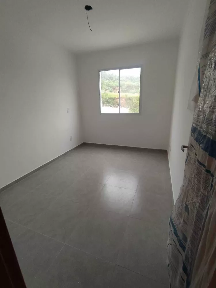 Casa à venda com 2 quartos, 12m² - Foto 11