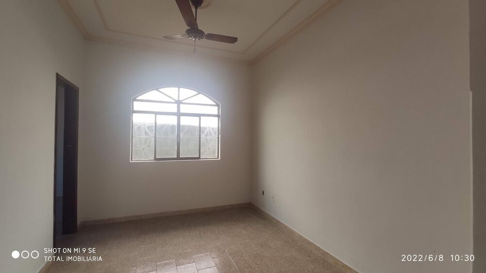 Casa à venda com 3 quartos, 130m² - Foto 7