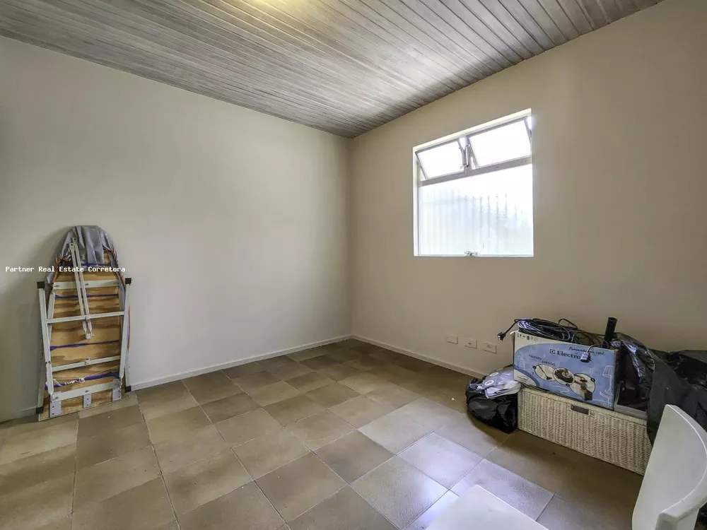 Casa à venda com 5 quartos, 1331m² - Foto 16