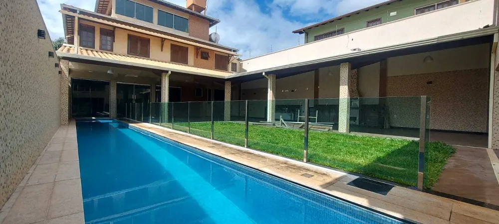 Casa, 4 quartos, 640 m² - Foto 1