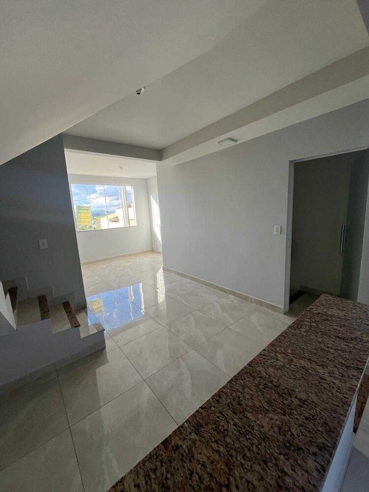 Casa à venda com 1 quarto, 93m² - Foto 4