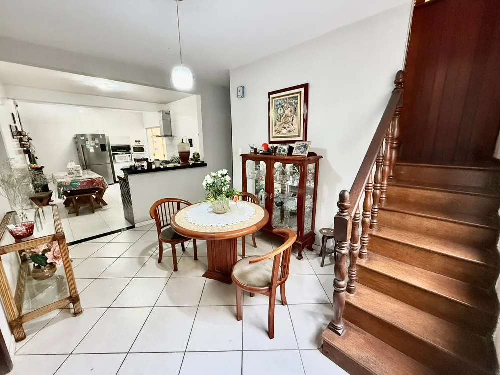 Casa, 5 quartos, 250 m² - Foto 14
