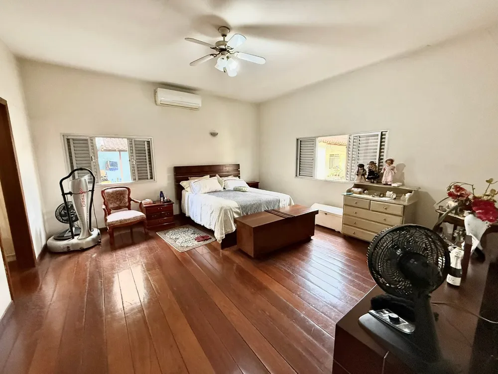 Casa, 5 quartos, 250 m² - Foto 18
