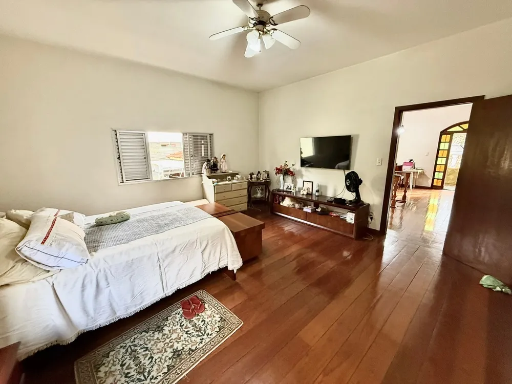 Casa, 5 quartos, 250 m² - Foto 12