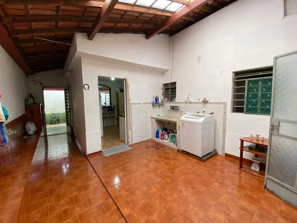 Casa, 2 quartos, 250 m² - Foto 1
