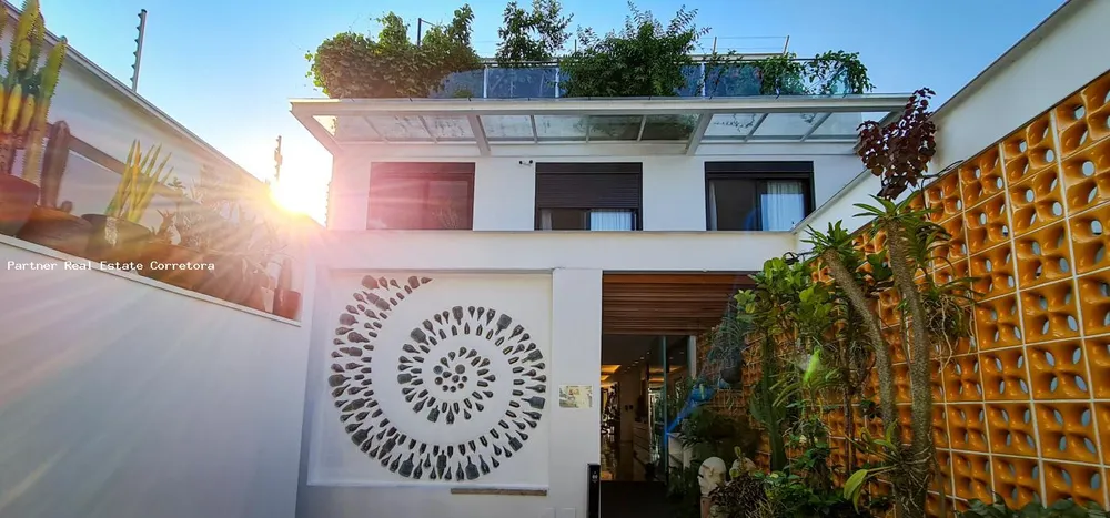 Casa, 4 quartos, 1044 m² - Foto 1