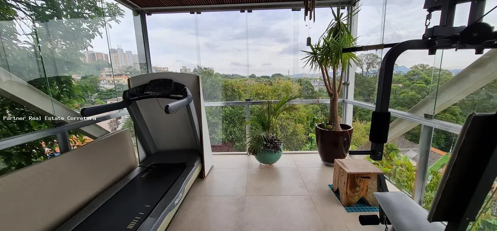 Casa, 4 quartos, 1044 m² - Foto 1