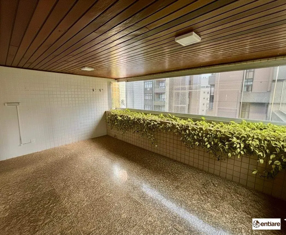Apartamento, 4 quartos, 220 m² - Foto 2