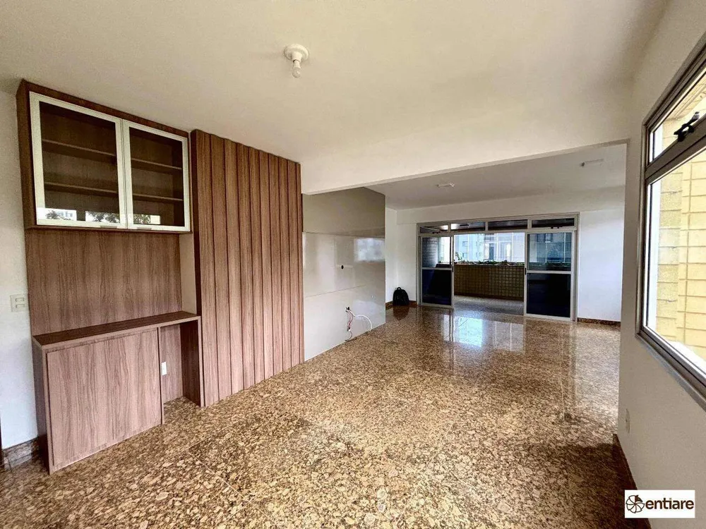 Apartamento, 4 quartos, 220 m² - Foto 1