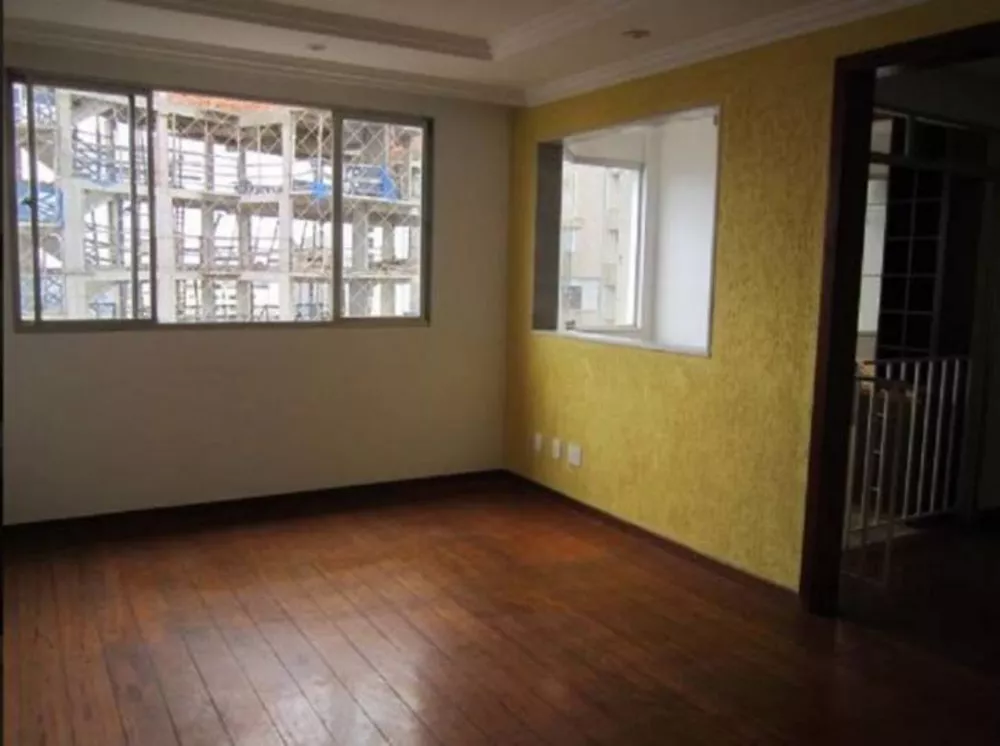 Apartamento à venda com 4 quartos, 140m² - Foto 1